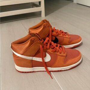 NIKE High Top Dunk Sneakers